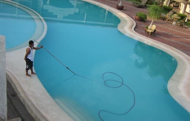 DIY Pool Cleaning