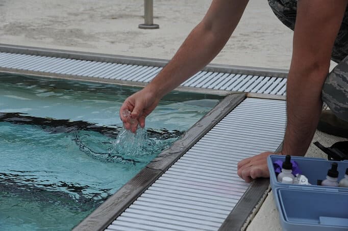 Pool Filter Cleaning